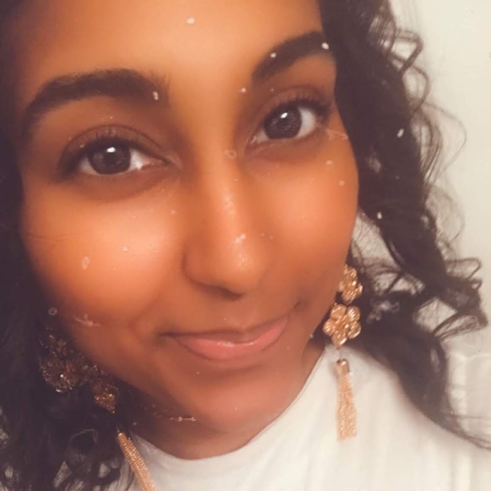 Meet your Posher, Natasha